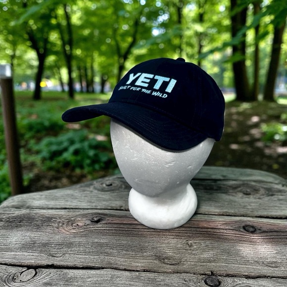 Yeti Dark Blue Adventure Cap - Picture 1 of 5